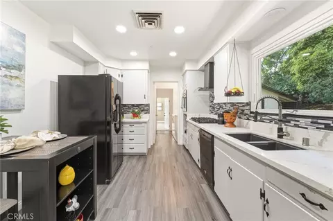 Kitchen - 30993 Palo Alto Dr, Redlands, CA 92373 photo 3 of 3