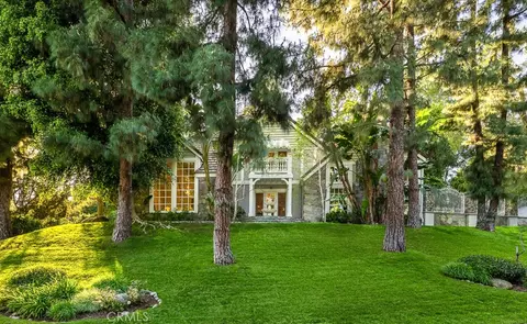 10761 Crawford Cyn, North Tustin, CA 92705