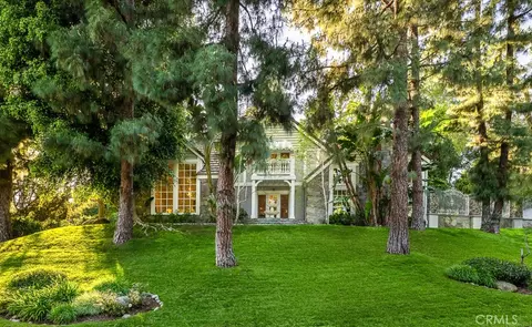 10761 Crawford Cyn, North Tustin, CA 92705