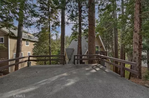 Exterior - 155 Birchwood, Lake Arrowhead, CA 92352 photo 16 of 22