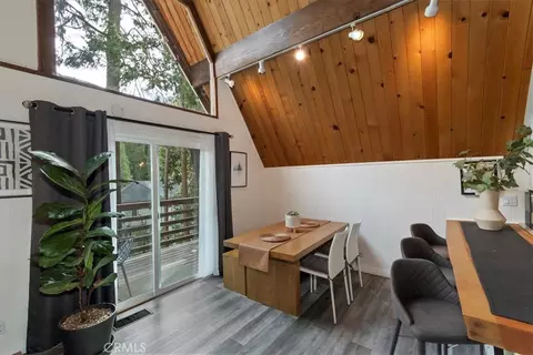 Dining - 155 Birchwood, Lake Arrowhead, CA 92352 photo 1 of 4