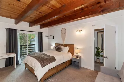 Bedroom - 155 Birchwood, Lake Arrowhead, CA 92352 photo 4 of 6