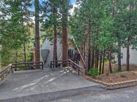 Exterior - 155 Birchwood, Lake Arrowhead, CA 92352 photo 21 of 22