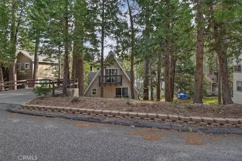 Exterior - 155 Birchwood, Lake Arrowhead, CA 92352 photo 12 of 22