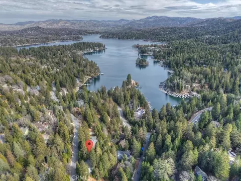 View/Area - 155 Birchwood, Lake Arrowhead, CA 92352 photo 3 of 3