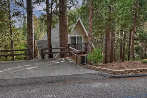 Exterior - 155 Birchwood, Lake Arrowhead, CA 92352 photo 13 of 22