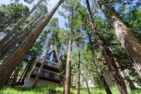Exterior - 155 Birchwood, Lake Arrowhead, CA 92352 photo 3 of 22