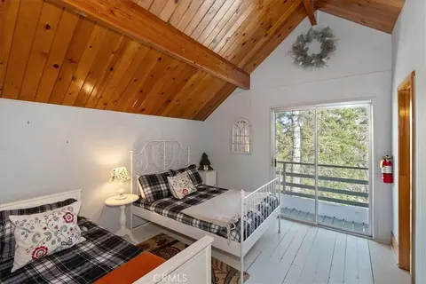 Bedroom - 1370 Primrose Ct, Big Bear Lake, CA 92315 photo 4 of 6