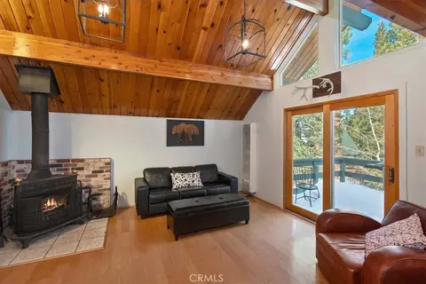 Living - 1370 Primrose Ct, Big Bear Lake, CA 92315 photo 1 of 2