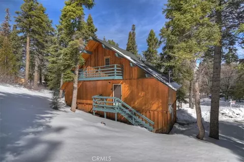 Exterior - 1370 Primrose Ct, Big Bear Lake, CA 92315 photo 9 of 11