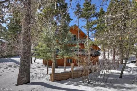 Exterior - 1370 Primrose Ct, Big Bear Lake, CA 92315 photo 7 of 11