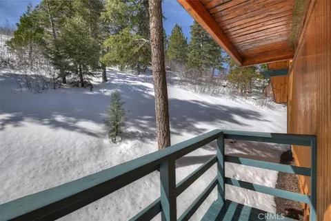 Exterior - 1370 Primrose Ct, Big Bear Lake, CA 92315 photo 2 of 11