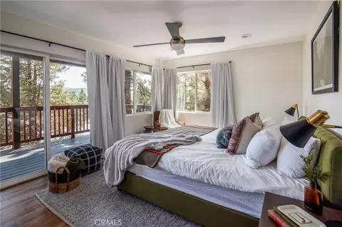 Bedroom - 1002 White Mtn, Big Bear City, CA 92314 photo 3 of 10