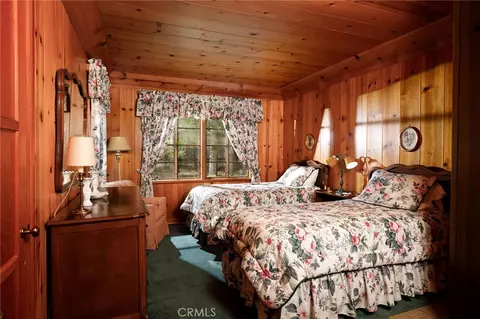 Bedroom - 28641 N Shore Rd, Lake Arrowhead, CA 92352 photo 10 of 10