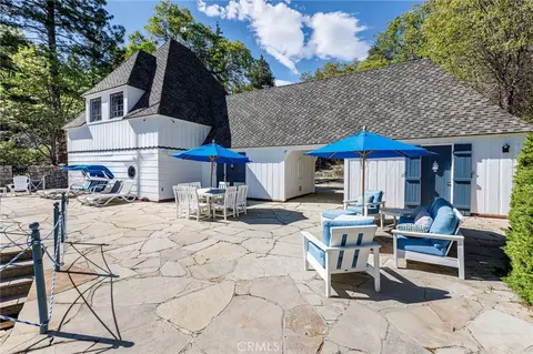 Exterior - 28641 N Shore Rd, Lake Arrowhead, CA 92352 photo 17 of 31