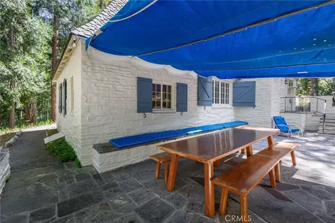 Exterior - 28641 N Shore Rd, Lake Arrowhead, CA 92352 photo 10 of 31