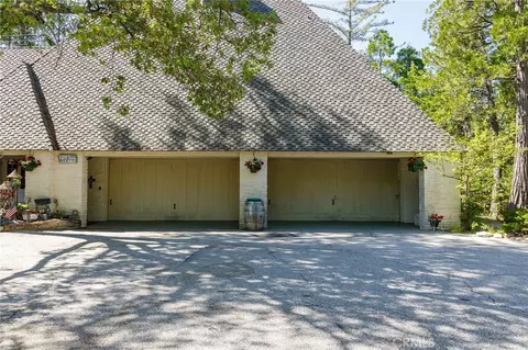 Exterior - 28641 N Shore Rd, Lake Arrowhead, CA 92352 photo 20 of 31