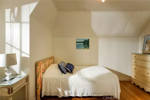 Bedroom - 28641 N Shore Rd, Lake Arrowhead, CA 92352 photo 6 of 10
