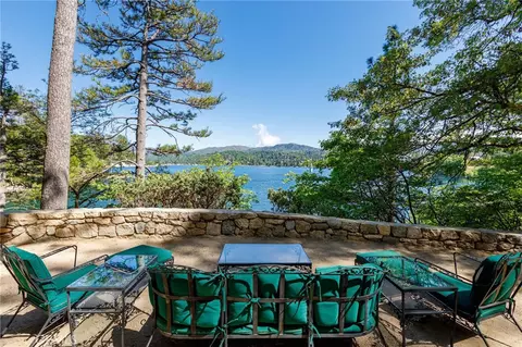 Exterior - 28641 N Shore Rd, Lake Arrowhead, CA 92352 photo 26 of 31