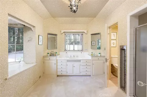 Bath - 28641 N Shore Rd, Lake Arrowhead, CA 92352 photo 1 of 3