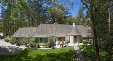 Exterior - 28641 N Shore Rd, Lake Arrowhead, CA 92352 photo 8 of 31
