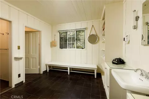 Bath - 28641 N Shore Rd, Lake Arrowhead, CA 92352 photo 2 of 3