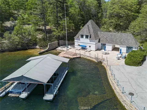 Exterior - 28641 N Shore Rd, Lake Arrowhead, CA 92352 photo 16 of 31