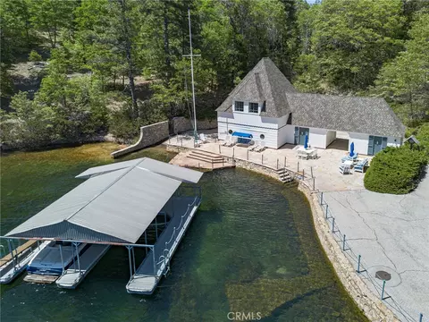 Exterior - 28641 N Shore Rd, Lake Arrowhead, CA 92352 photo 5 of 31