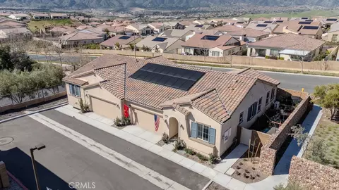 24123 E Beacon Ct, Corona, CA 92883