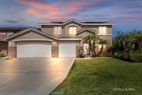 825 Derby, Corona, CA 92882