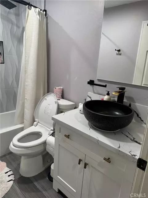 Bath - 39657 Baldi Ct, Cherry Valley, CA 92223 photo 7 of 7