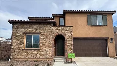 3805 Leafgreen Rd, Corona, CA 92883