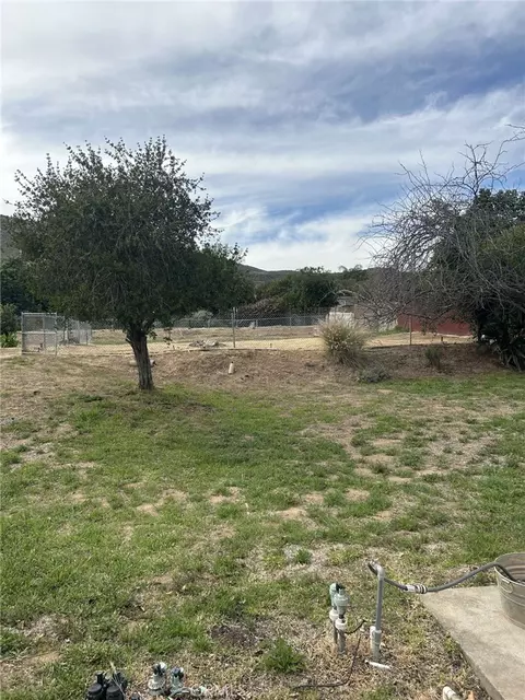 12146 La Cadena, Colton, CA 92324 photo 3