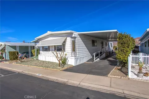 1251 Lugonia #24, Redlands, CA 92374