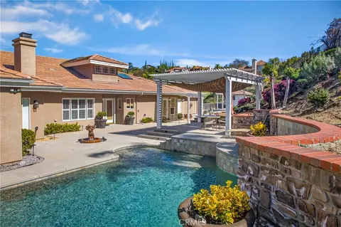 748 La Solana Dr, Redlands, CA 92373