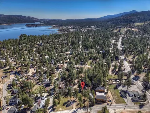View/Area - 39975 Ohio Ln, Big Bear Lake, CA 92315 photo 1 of 2