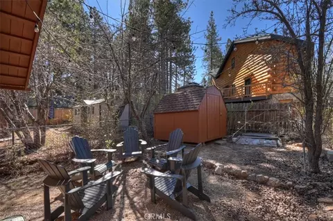 Exterior - 39975 Ohio Ln, Big Bear Lake, CA 92315 photo 1 of 7