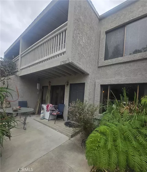17901 Pollard Ln #54, Huntington Beach, CA 92647