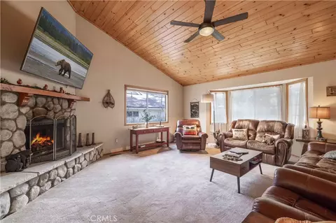 Living - 260 Turlock Dr, Big Bear City, CA 92314 photo 1 of 2