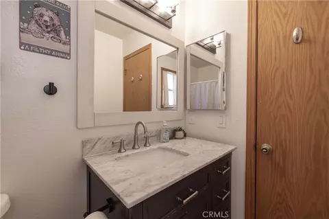 Bath - 260 Turlock Dr, Big Bear City, CA 92314 photo 2 of 4
