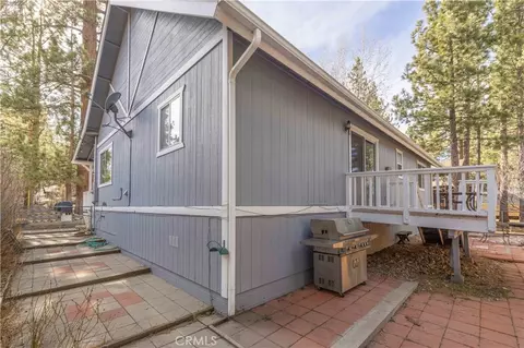 Exterior - 260 Turlock Dr, Big Bear City, CA 92314 photo 5 of 8