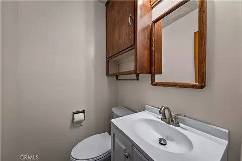10054 Poulsen, Montclair, CA 91763 photo 20
