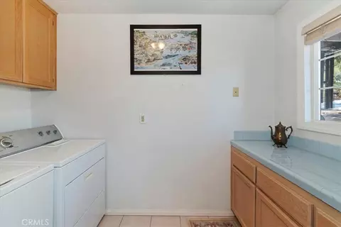 737 E Mountain Vw, Big Bear City, CA 92314 photo 9