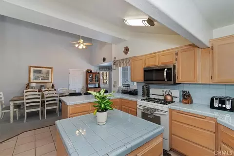 737 E Mountain Vw, Big Bear City, CA 92314 photo 14