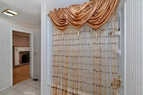 Entry Way - 495 Zuger Ct, Crestline, CA 92325 photo 3 of 3