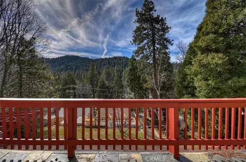 Exterior - 495 Zuger Ct, Crestline, CA 92325 photo 7 of 19