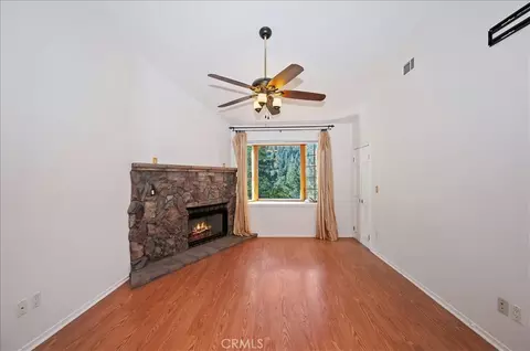 Living - 495 Zuger Ct, Crestline, CA 92325 photo 14 of 15