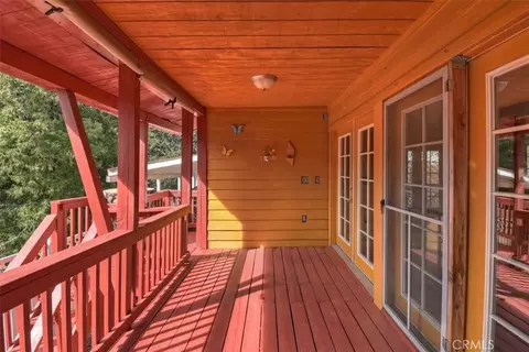 Exterior - 495 Zuger Ct, Crestline, CA 92325 photo 12 of 19