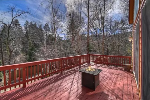 Exterior - 495 Zuger Ct, Crestline, CA 92325 photo 10 of 19