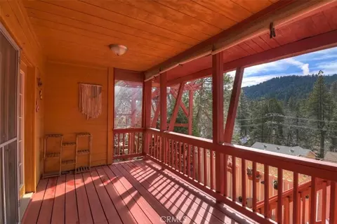 Exterior - 495 Zuger Ct, Crestline, CA 92325 photo 11 of 19